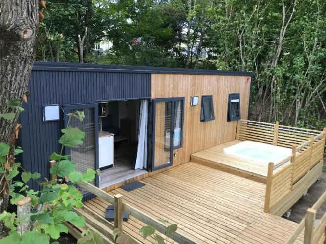 Deluxe Double Bungalow