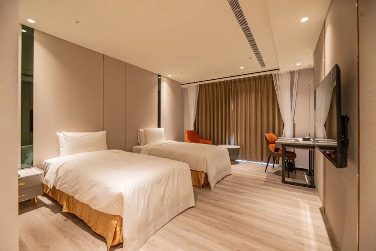 JingIn Hotel