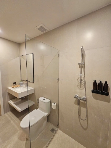 Standard Double Suite with land view