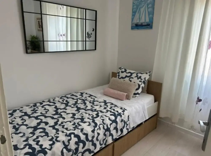 Beach House - 2m From Beach