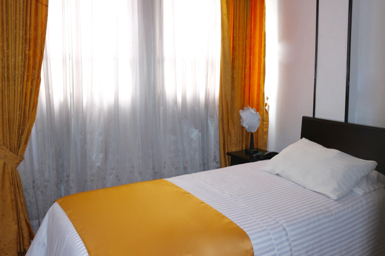 Hotel Ferrovial Inn