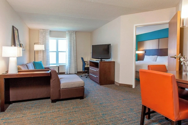 1 Bedroom Suite
