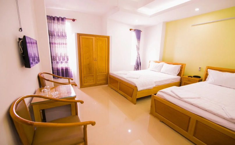 Dong Phuong Hotel