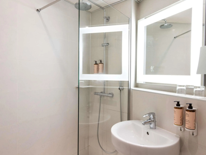 Mercure Paris Montparnasse Raspail