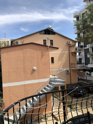Hotel Gjinaj