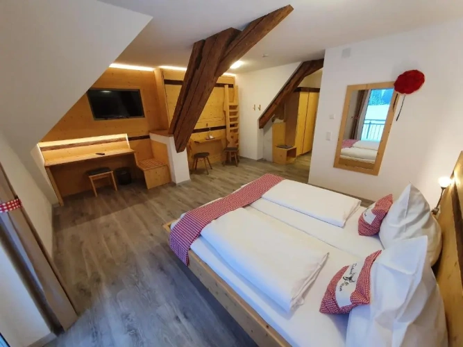 Standard Quadruple room with balcony
