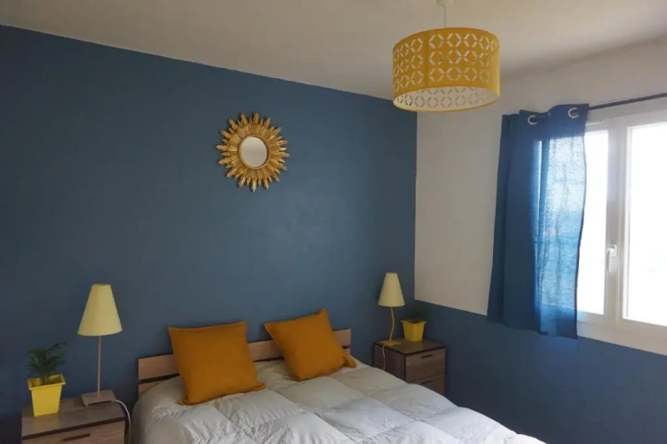 2 Bedrooms Cottage