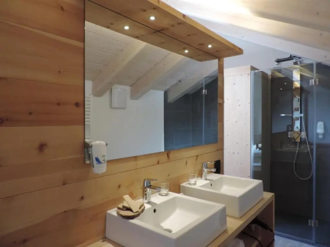 2 Bedrooms Suite