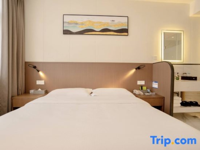 Standard Double room with river view
