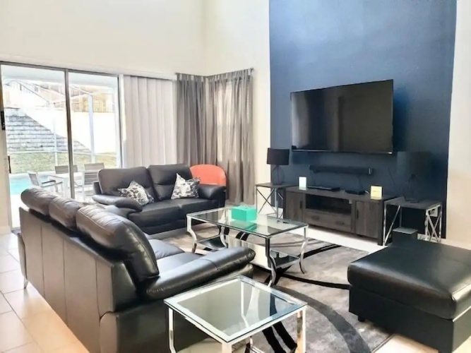 5 Bed Pool Home Multiple Bunks & Game Room! 5 Bedroom Villa by Redawning