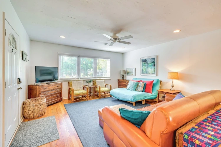 2 Bedrooms Cottage