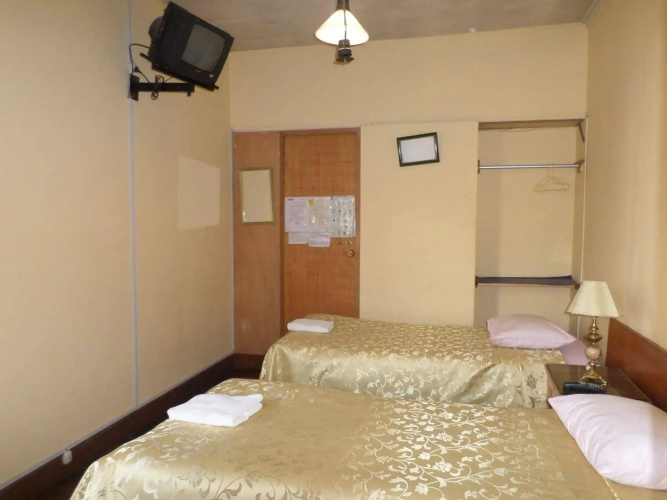 Hostal Lluvia de Oro