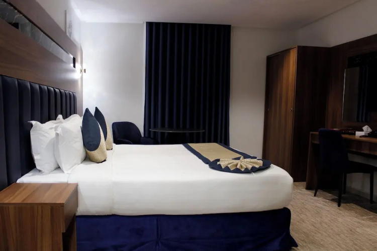 Abraj Almarzam Hotel