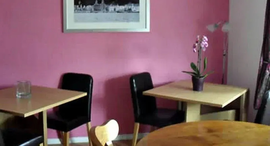 Old Greasby House Bed & Breakfast