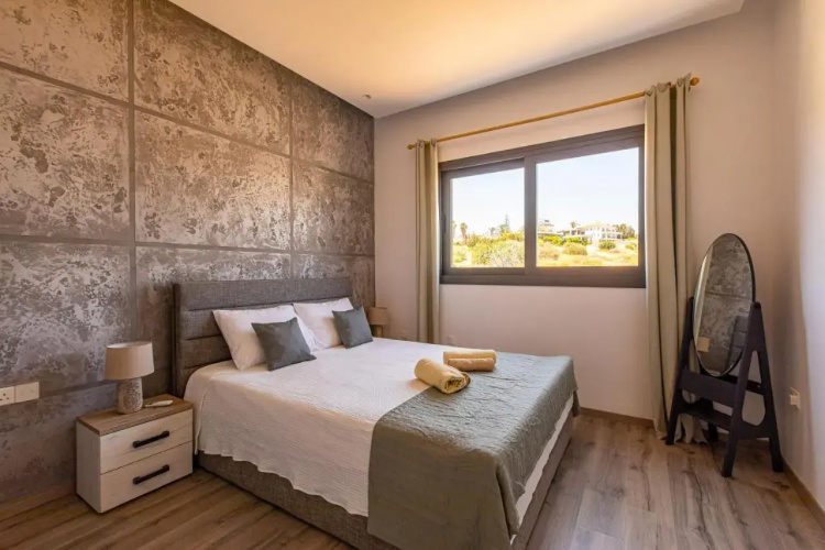 Eagles Nest- 2BR stylish, free park, Netflix