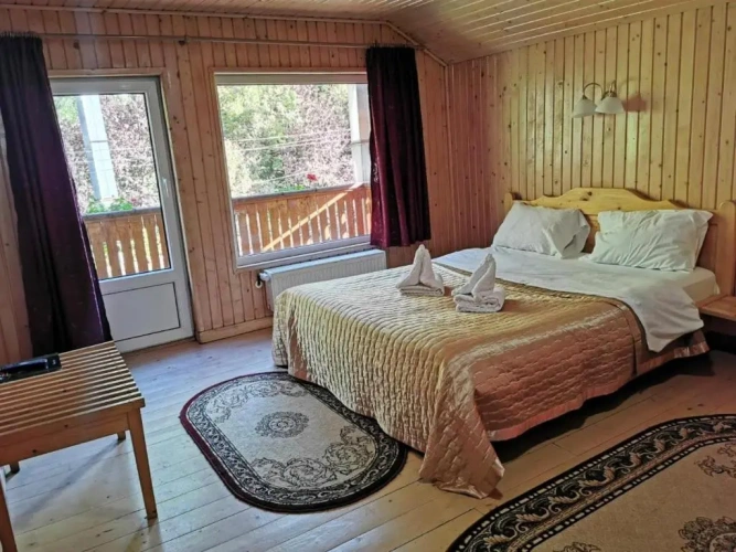Standard Triple room with balcony