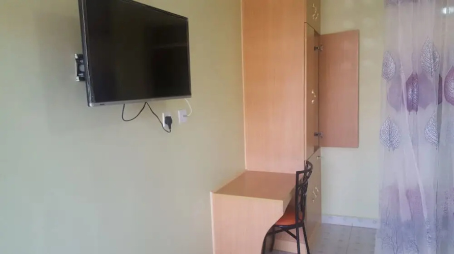 Esstana Hotel