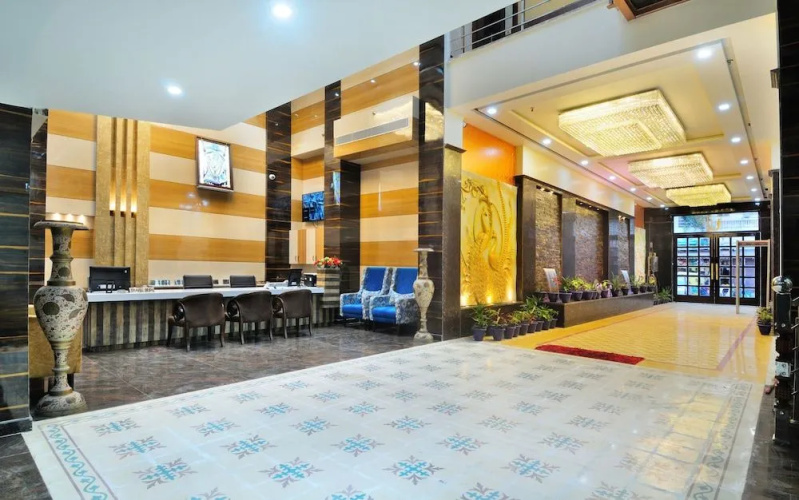 Hotel Grand Uddhav