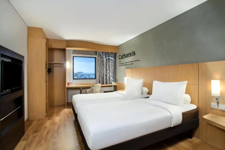 Standard Twin room