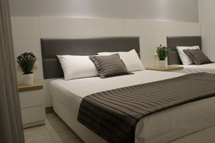 Standard Triple room with balcony