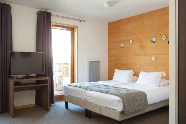 2 Bedrooms Bed in Dorm