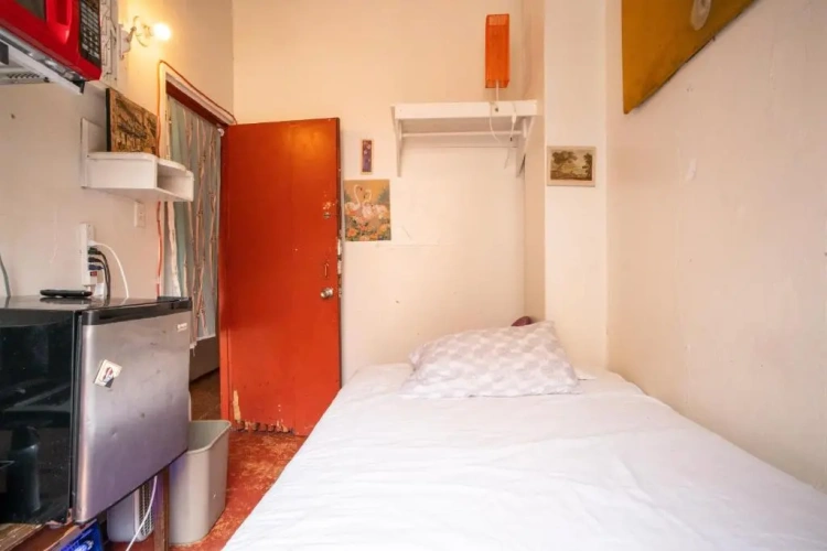 Standard Single room with balcony