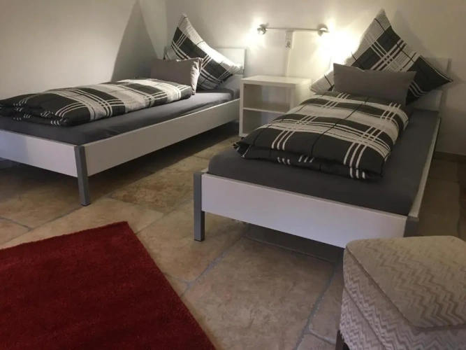 2 Bedrooms Apartment
