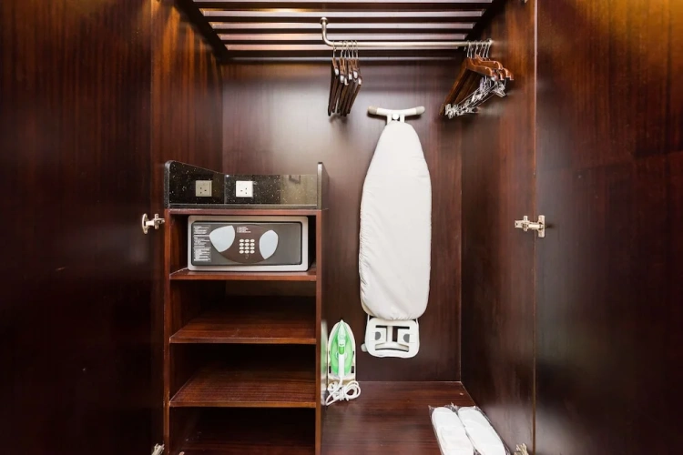 1 Bedroom Premium Suite with balcony