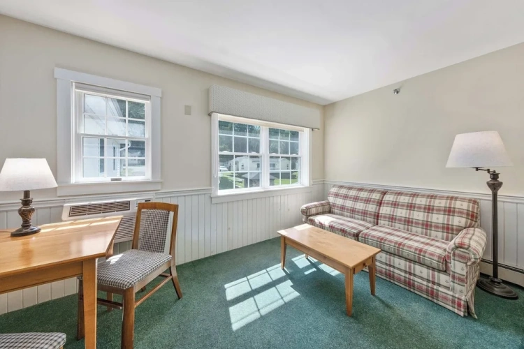 Quadruple Suite