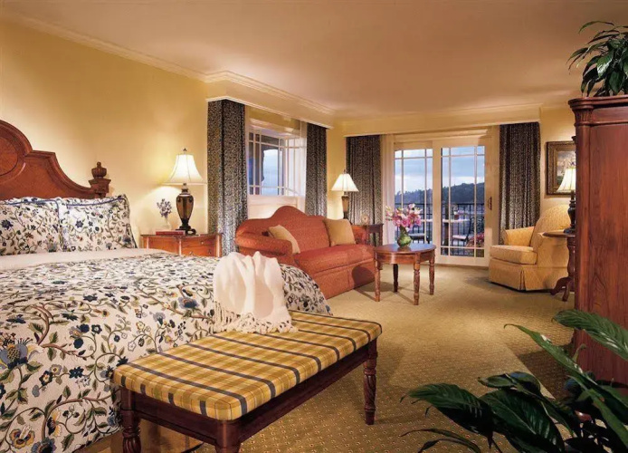 Harborside Hotel Marina And Spa