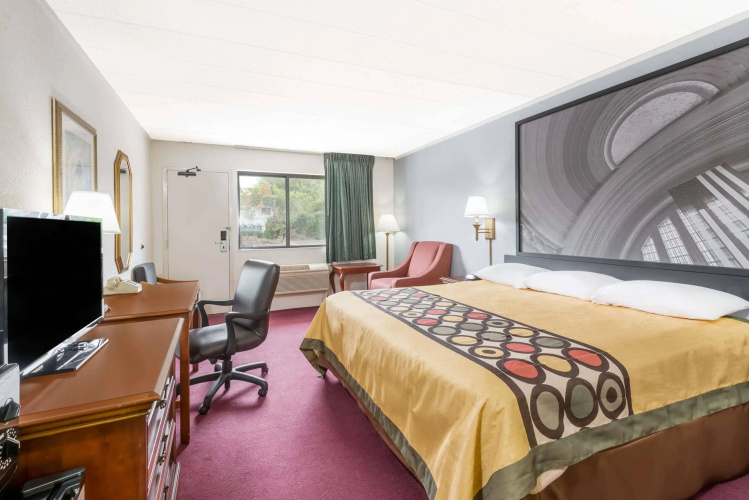 Super 8 By Wyndham Elyria photo 6