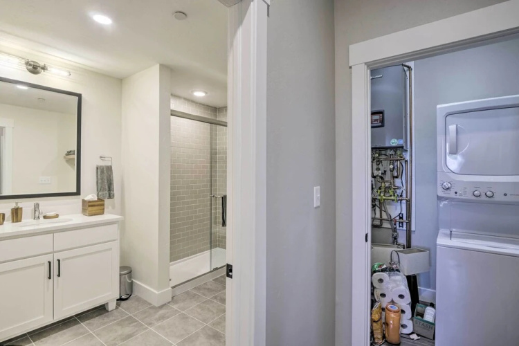 Winter Park Condo w/ Fireplace - 4 Mi to Slopes!