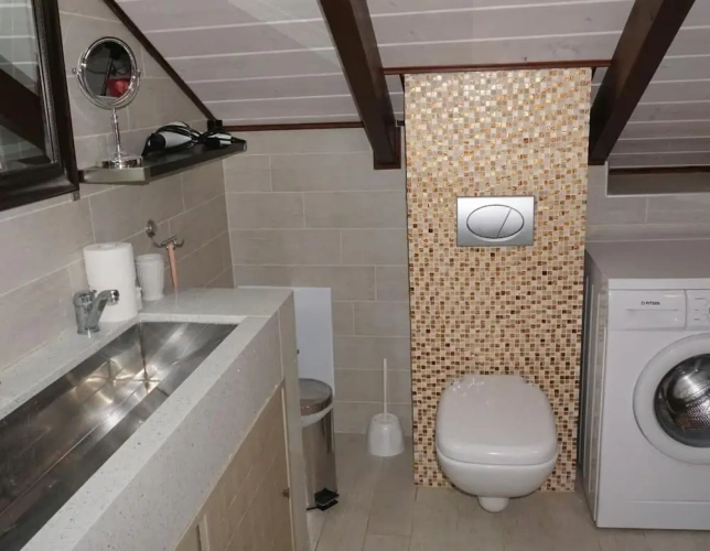 2 Bedrooms Apartment with mountain view