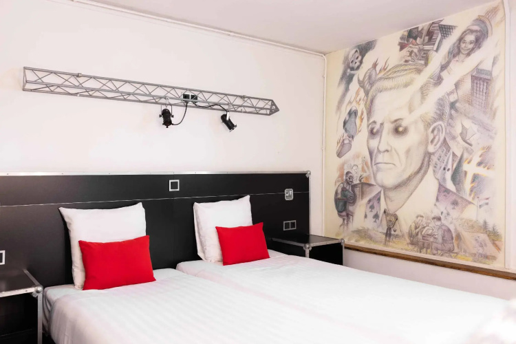 Backstage Hotel Amsterdam