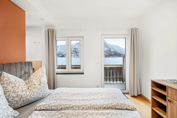 Hallstatt Lakeside Top 4
