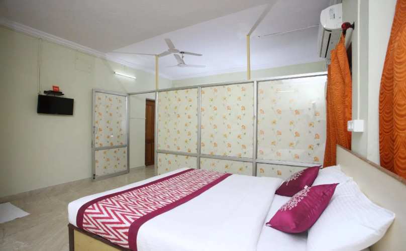 FabHotel Sunshine Residency