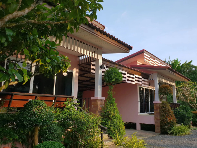 Baan Suan  Meetang Resort