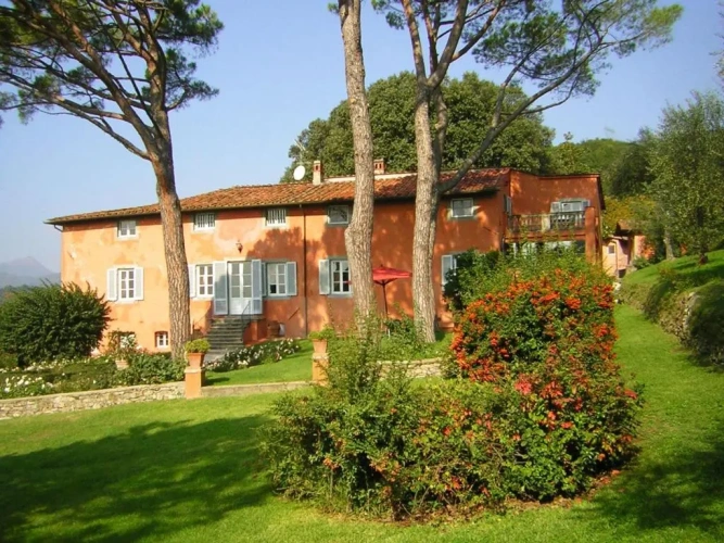 Villa