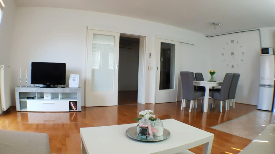 Apartment D&T