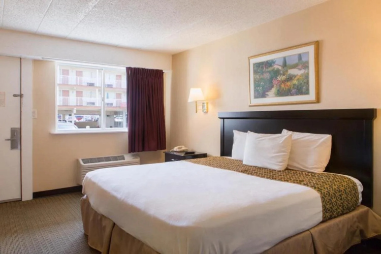 Atlantic Motor Inn