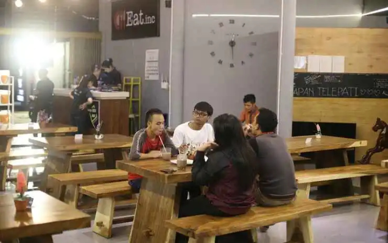 142 Cafe_Sleepboxhotelsemarang