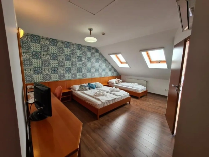 Standard Quadruple room