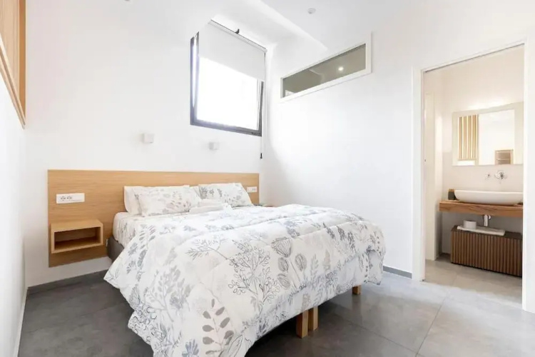Eos Elegant Apartment & Suites