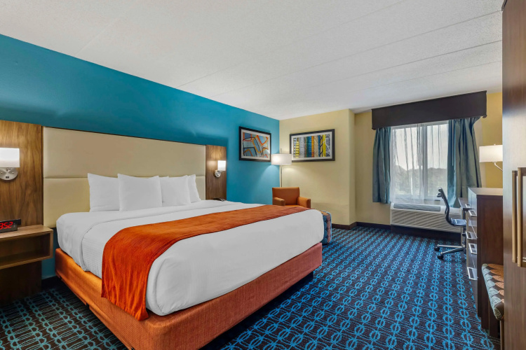 Best Western Plus North Shore Hotel