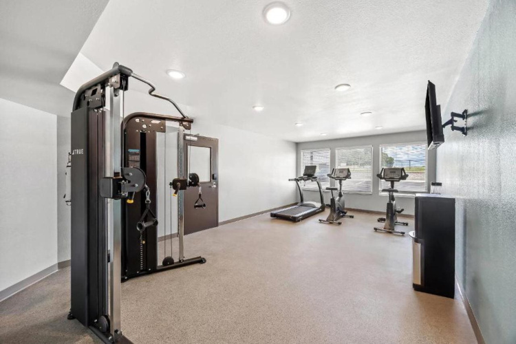 WoodSpring Suites Jackson Hub City