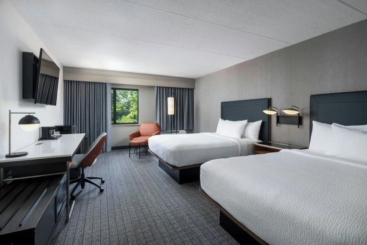 Standard Quadruple room with balcony
