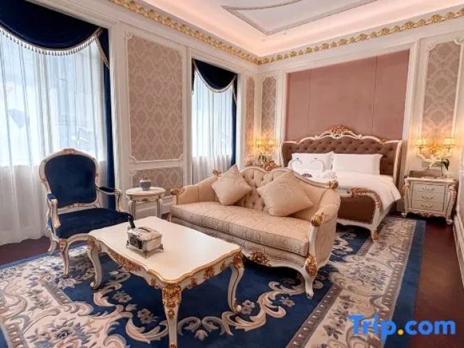 Presidential Double Suite