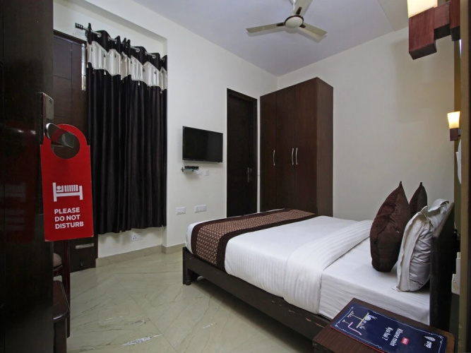 OYO 6601 Mannat Residency
