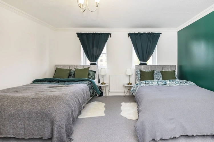 Superior Quadruple room