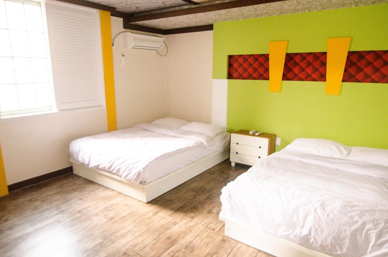 Standard Quadruple room